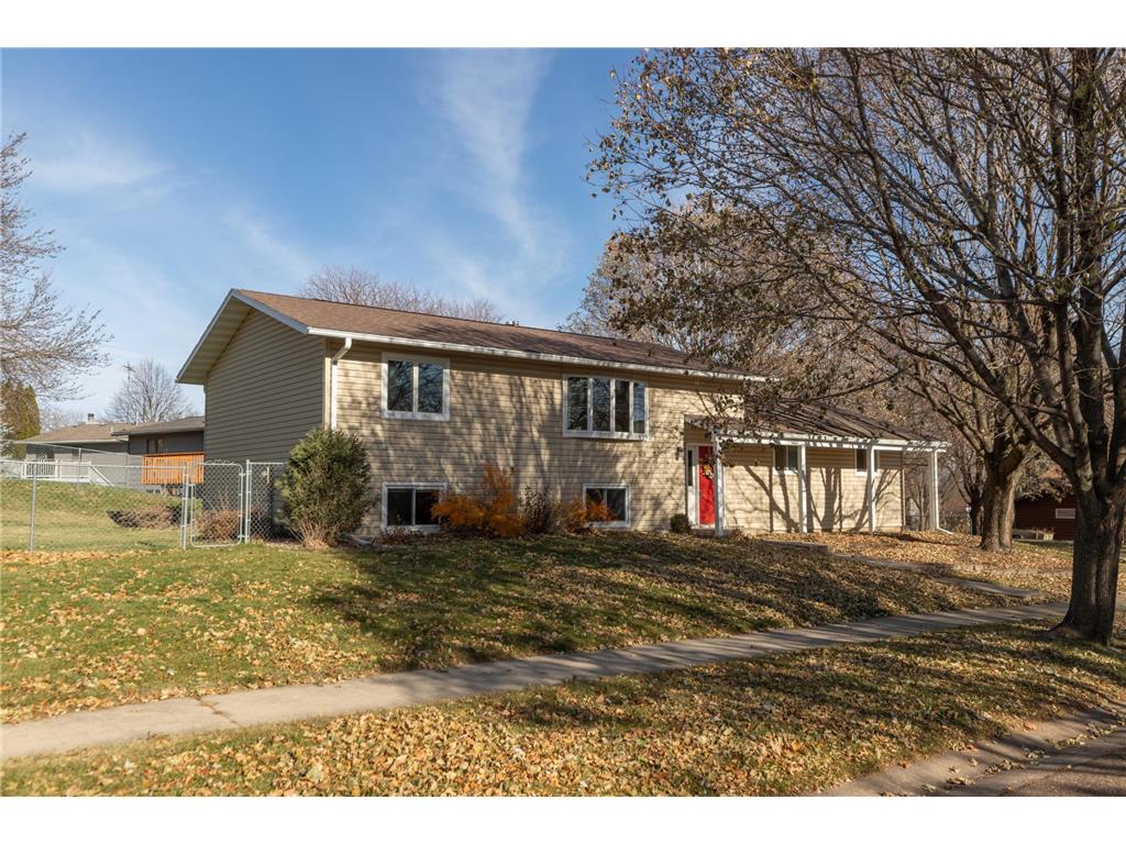 4211 Manor View Drive NW Rochester MN 55901 6462864 image1