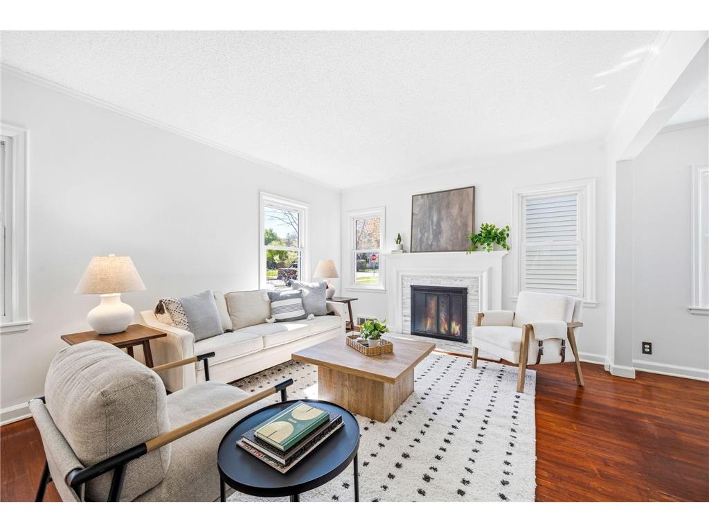 4211 Russell Avenue N Minneapolis MN 55412 7052575 image1