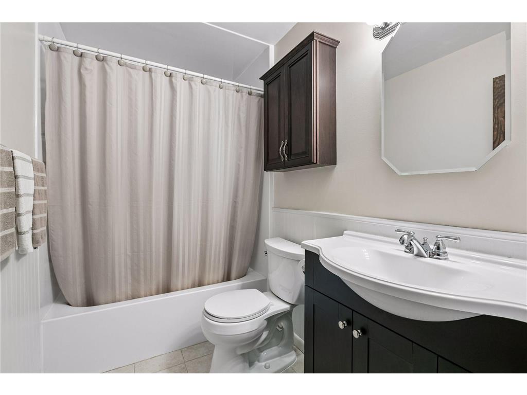 4211 Shirlee Lane N Shoreview MN 55126 7058852 image31