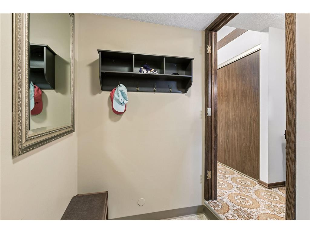 4211 Shirlee Lane N Shoreview MN 55126 7058852 image5