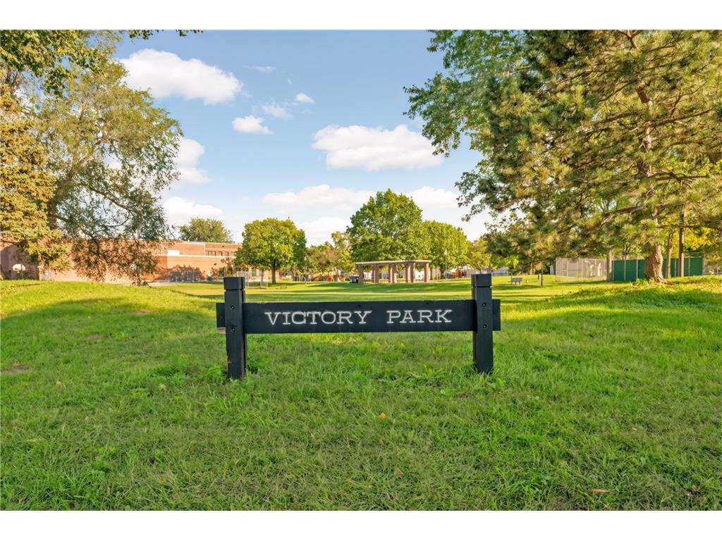 4211 Upton Avenue N Minneapolis MN 55412 7050605 image29