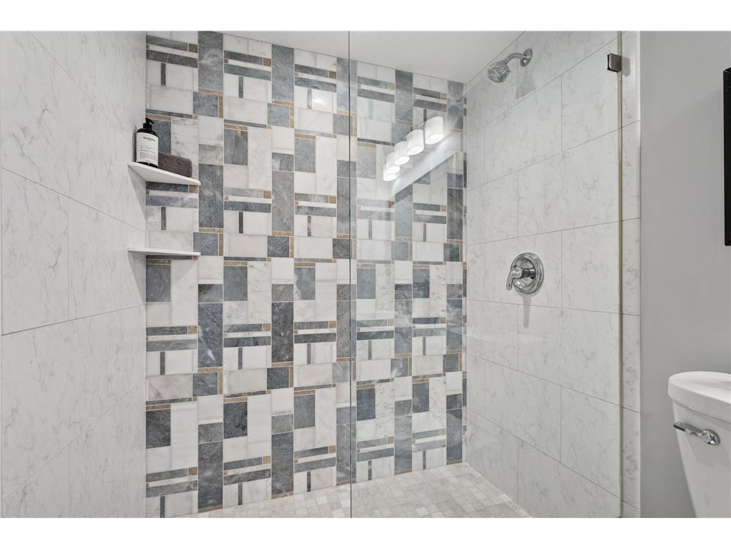 4212 Parkview Lane Anoka MN 55303 - Rum River 6823690 image76