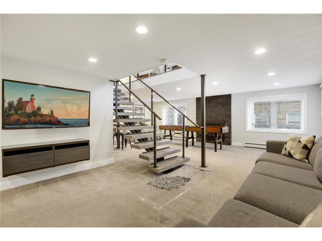 4214 Queen Avenue S Minneapolis MN 55410 7076186 image19