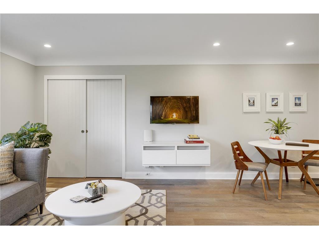 4214 Queen Avenue S Minneapolis MN 55410 7076186 image28