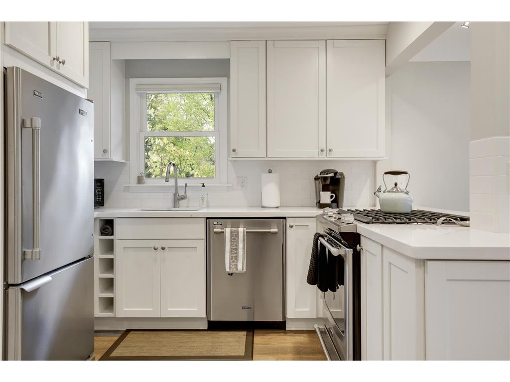 4214 Queen Avenue S Minneapolis MN 55410 7076186 image30