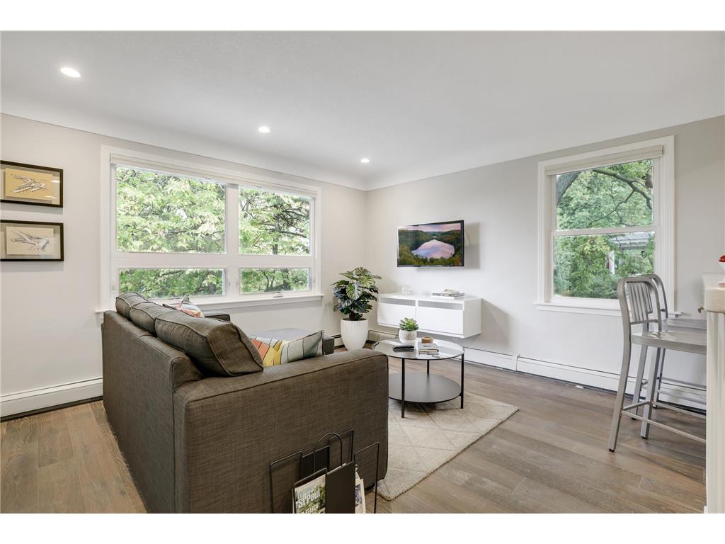 4214 Queen Avenue S Minneapolis MN 55410 7076186 image38