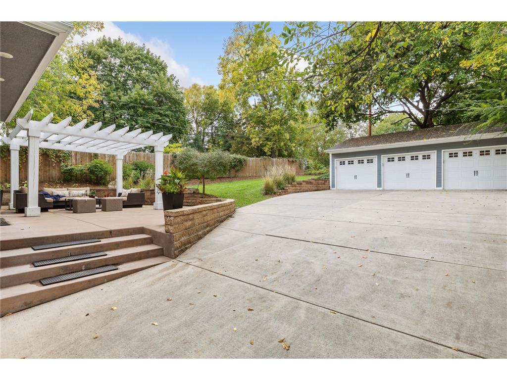 4214 Queen Avenue S Minneapolis MN 55410 7076186 image46