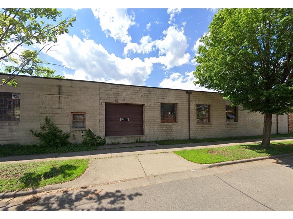 4215 E Lake Street Minneapolis MN 55406 6733677 image1