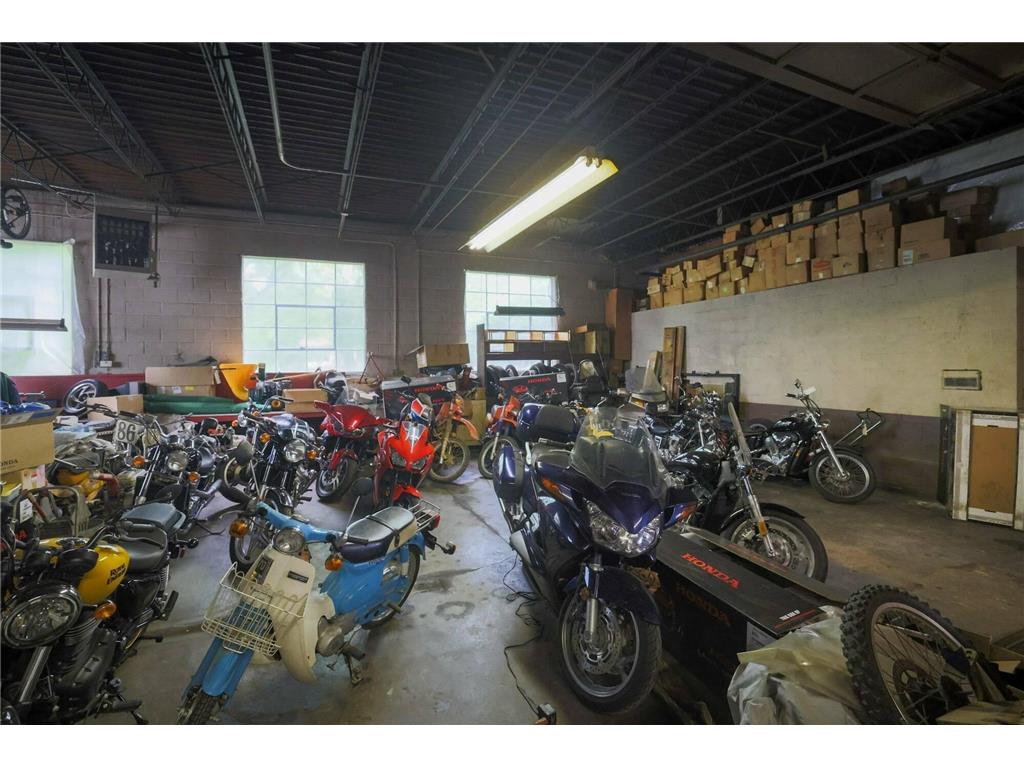 4215 E Lake Street Minneapolis MN 55406 6733677 image18