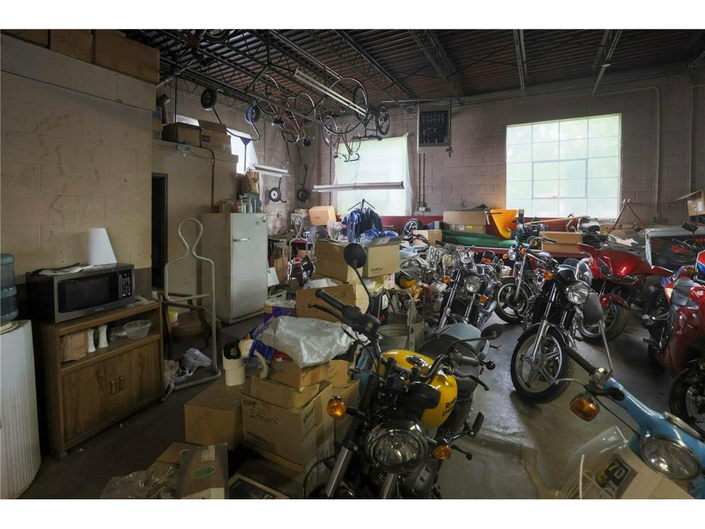 4215 E Lake Street Minneapolis MN 55406 6733677 image19