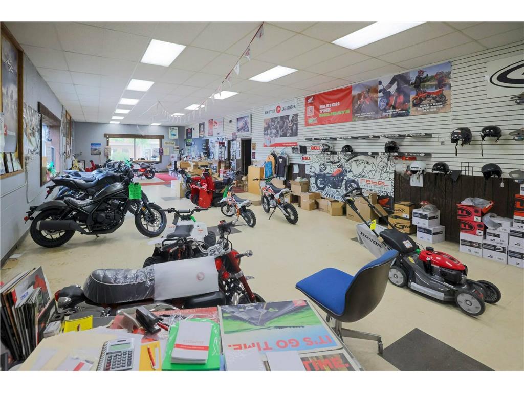 4215 E Lake Street Minneapolis MN 55406 6733677 image3