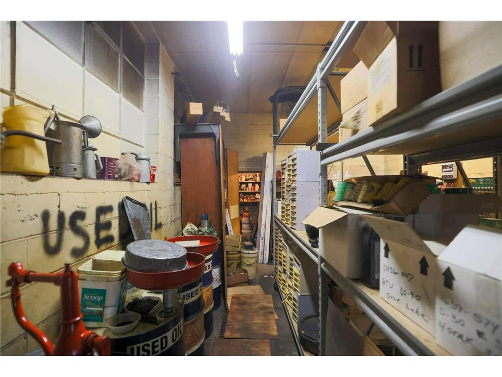 4215 E Lake Street Minneapolis MN 55406 6733677 image37