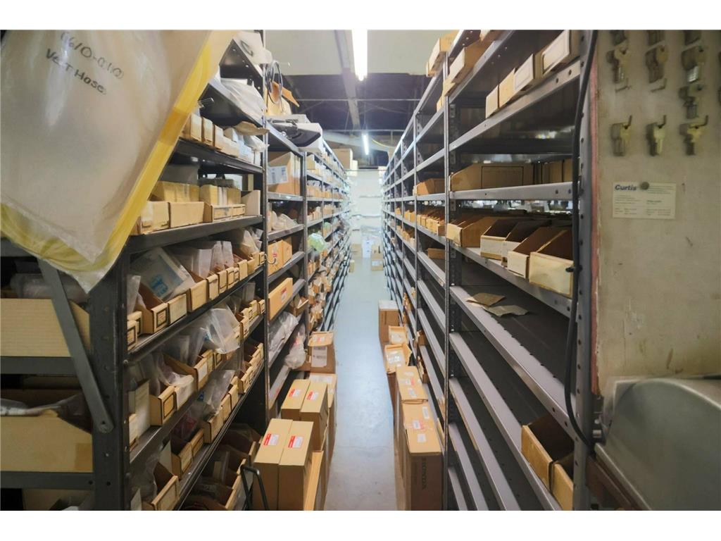 4215 E Lake Street Minneapolis MN 55406 6733677 image9