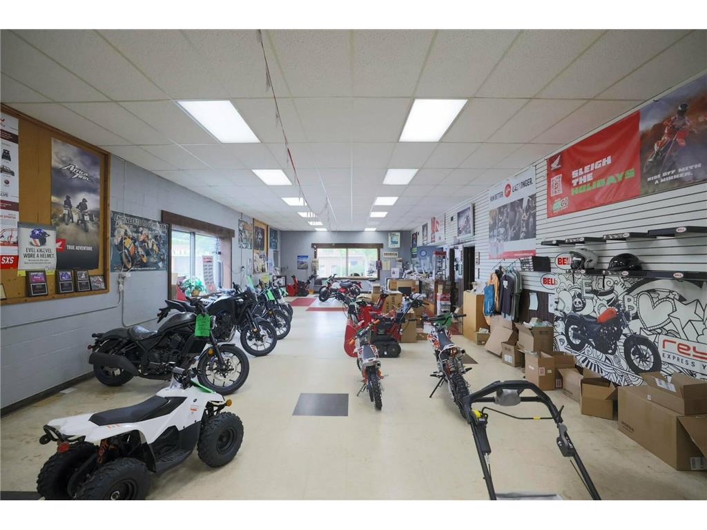 4215 E Lake Street Minneapolis MN 55406 7079559 image10