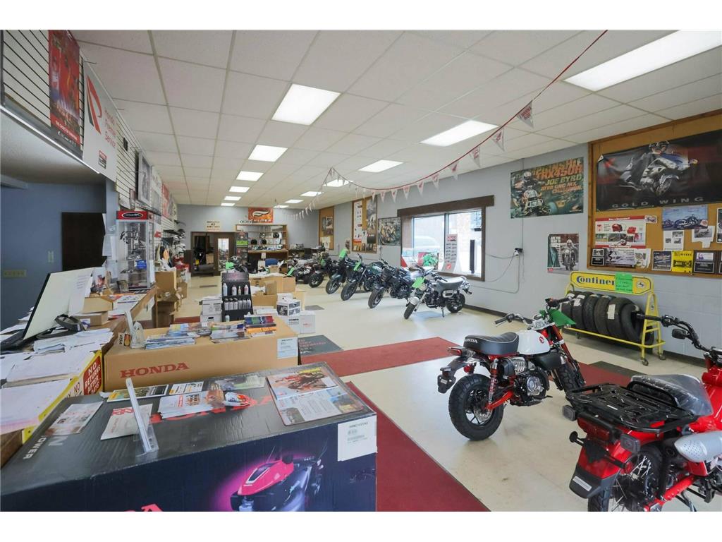 4215 E Lake Street Minneapolis MN 55406 7079559 image9