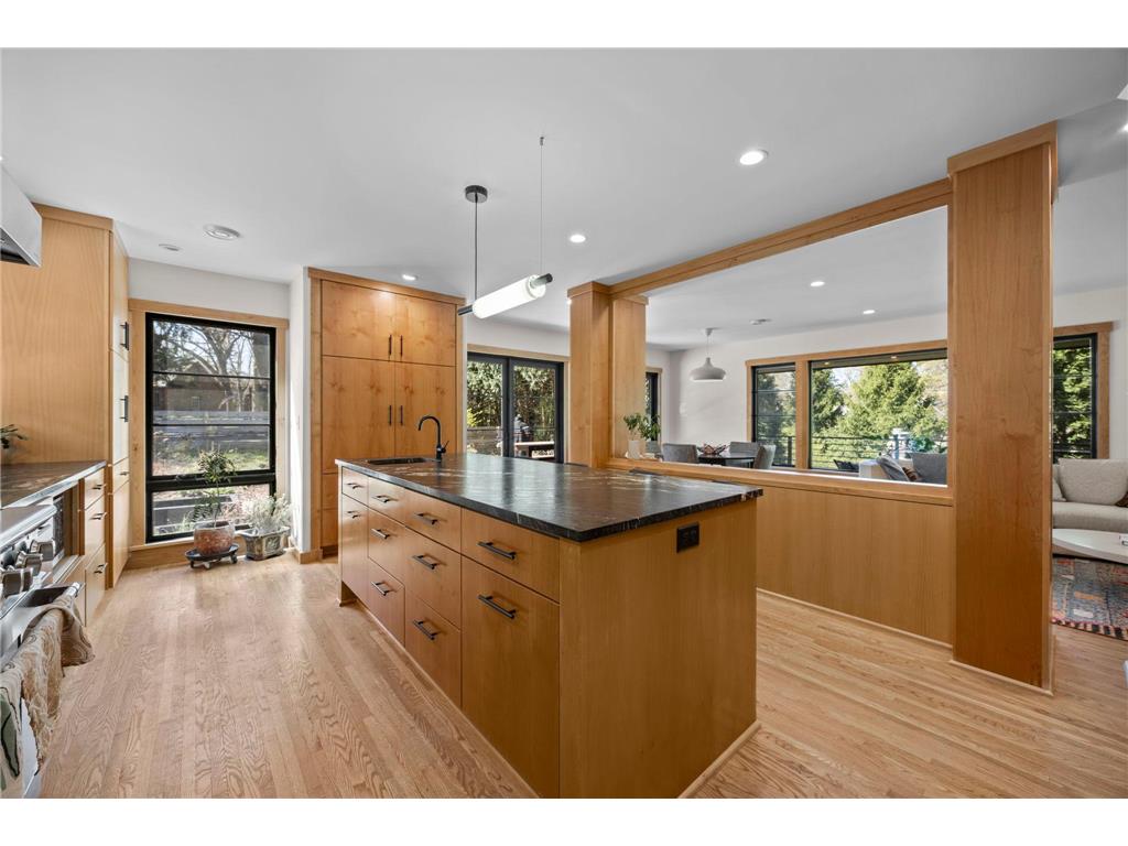 4216 Poplar Drive Golden Valley MN 55422 7011343 image12