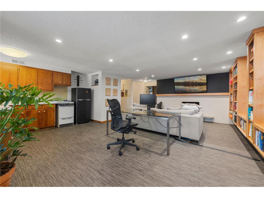 4216 Poplar Drive Golden Valley MN 55422 7011343 image25