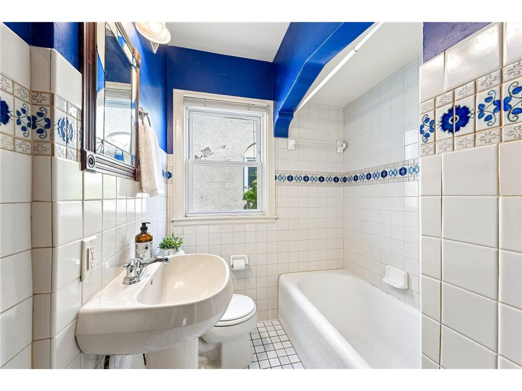 4219 2nd Avenue S Minneapolis MN 55409 7084165 image29