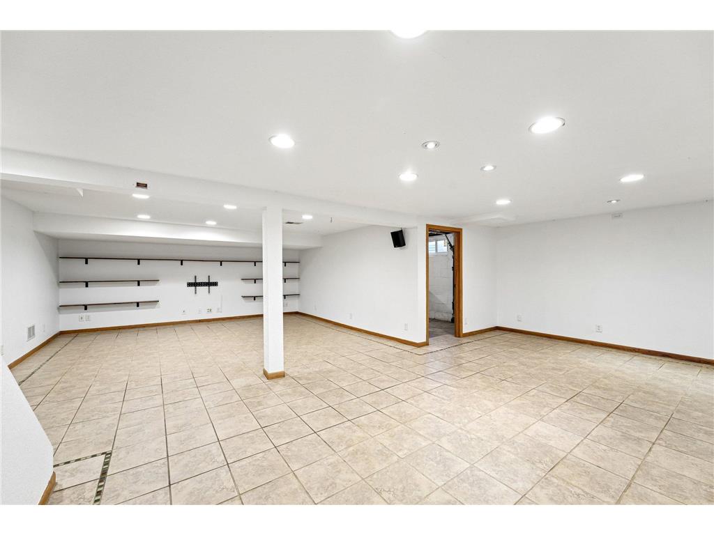 4219 2nd Avenue S Minneapolis MN 55409 7084165 image43