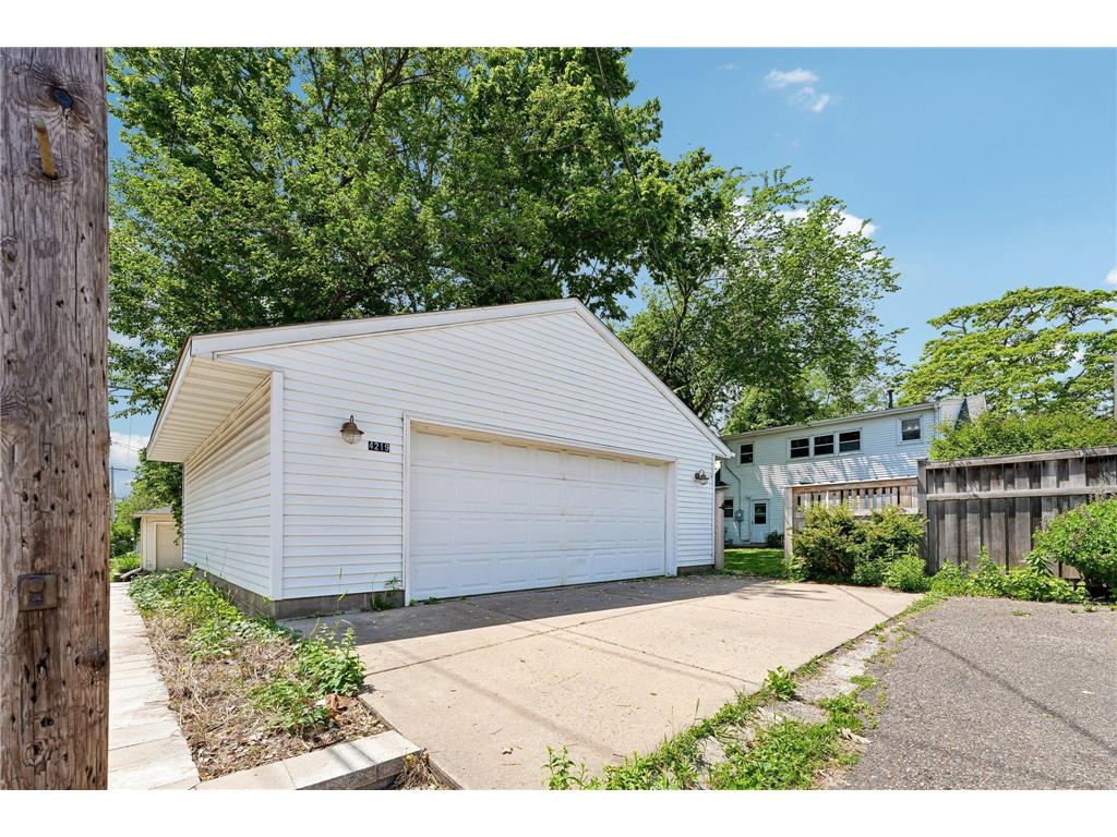 4219 2nd Avenue S Minneapolis MN 55409 7084165 image47