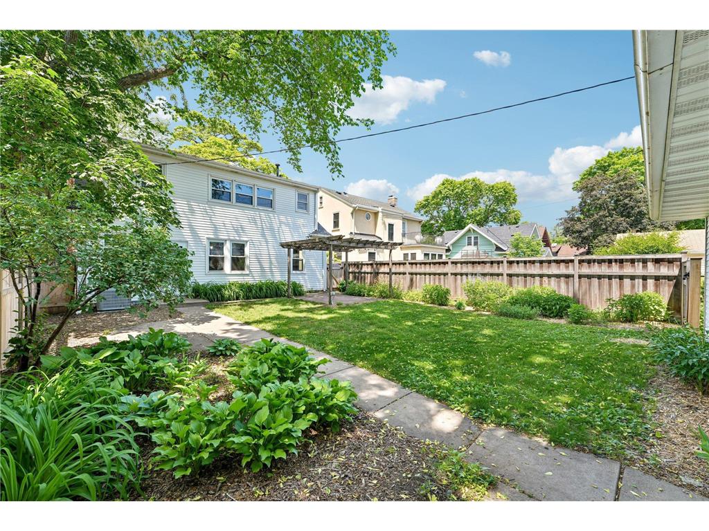 4219 2nd Avenue S Minneapolis MN 55409 7084165 image48