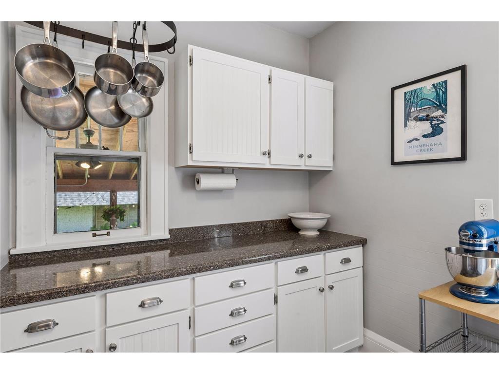4219 Grand Avenue S Minneapolis MN 55409 7110612 image12
