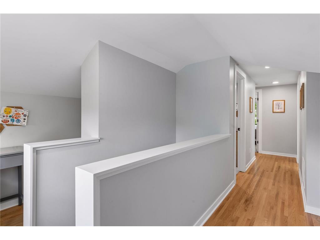 4219 Grand Avenue S Minneapolis MN 55409 7110612 image20