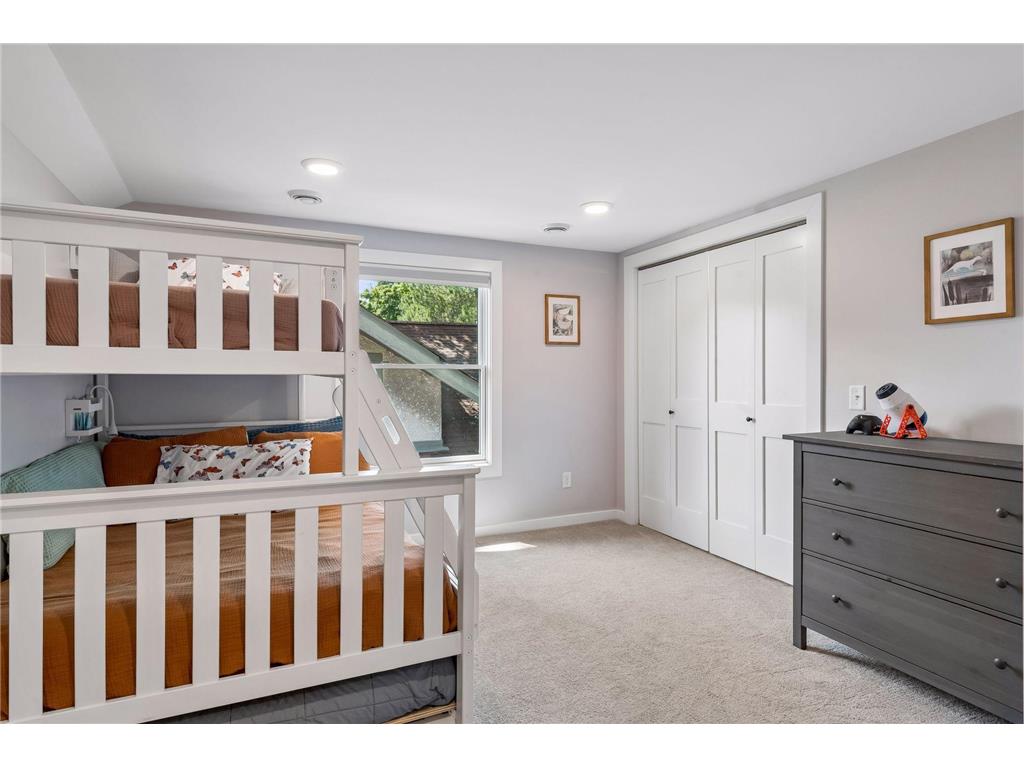4219 Grand Avenue S Minneapolis MN 55409 7110612 image21