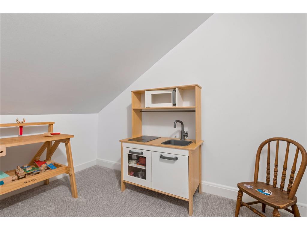 4219 Grand Avenue S Minneapolis MN 55409 7110612 image24