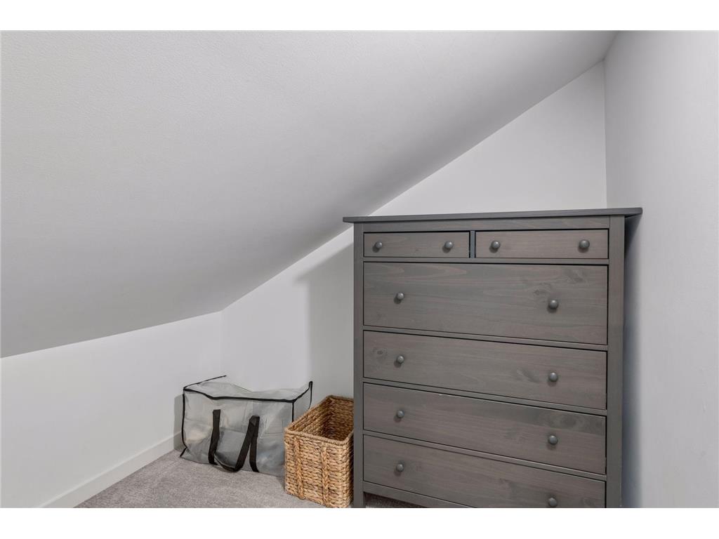 4219 Grand Avenue S Minneapolis MN 55409 7110612 image27