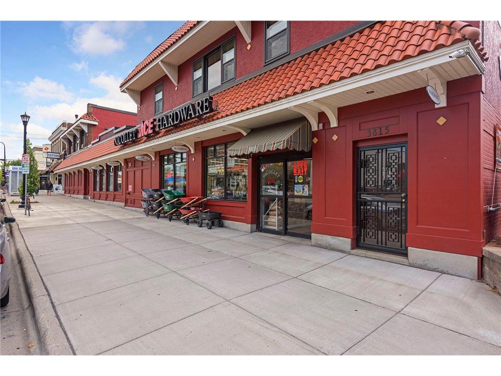 4219 Grand Avenue S Minneapolis MN 55409 7110612 image48