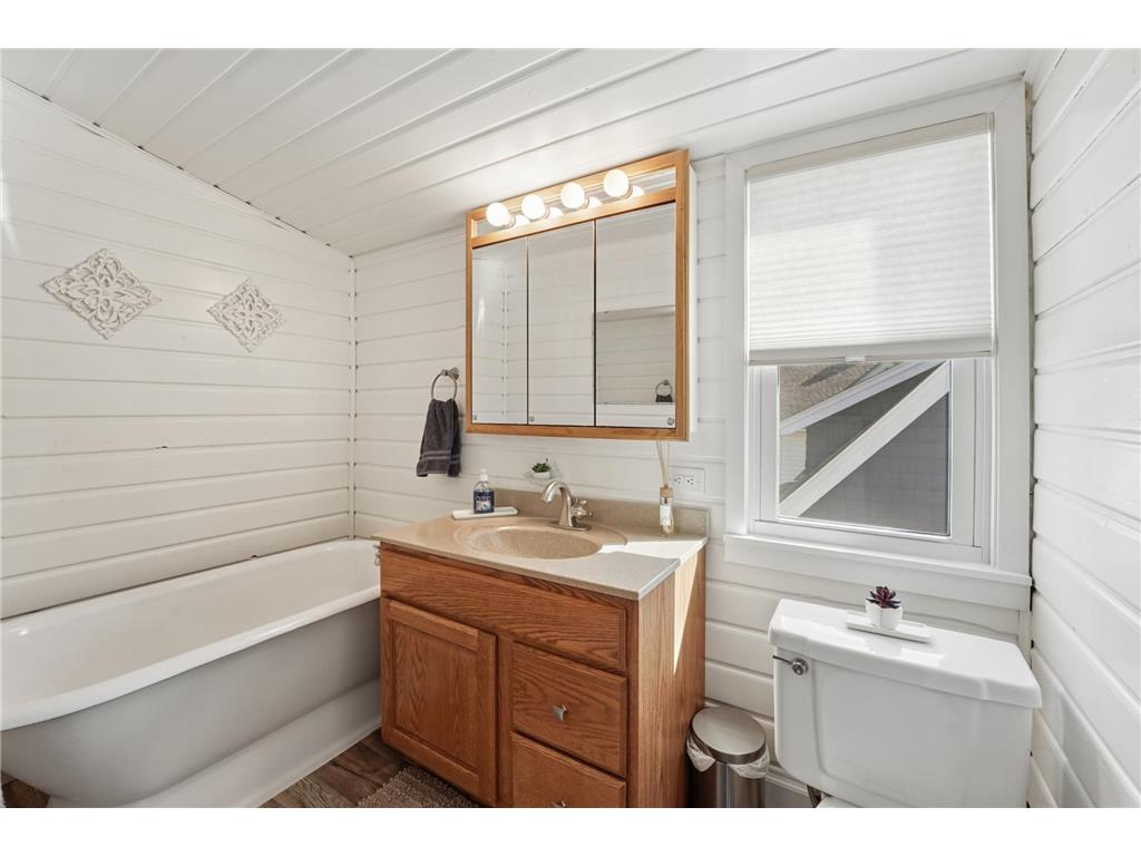 4219 W 8th Street Duluth MN 55807 7078575 image16