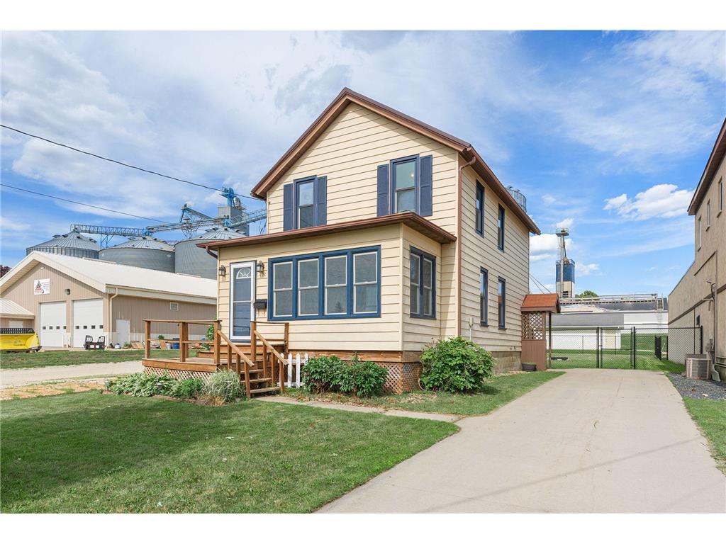422 1st Avenue SE Stewartville MN 55976 7094047 image1