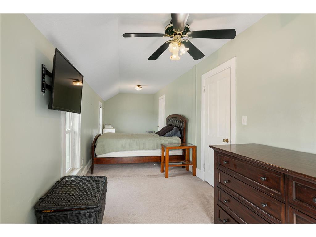 422 1st Avenue SE Stewartville MN 55976 7094047 image29