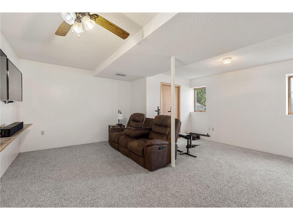 422 1st Avenue SE Stewartville MN 55976 7094047 image34