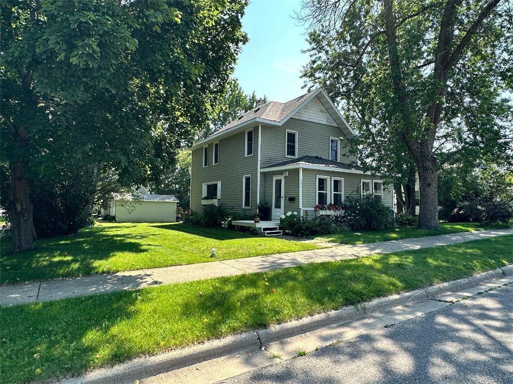 422 4th Avenue E Alexandria MN 56308 6569276 image1