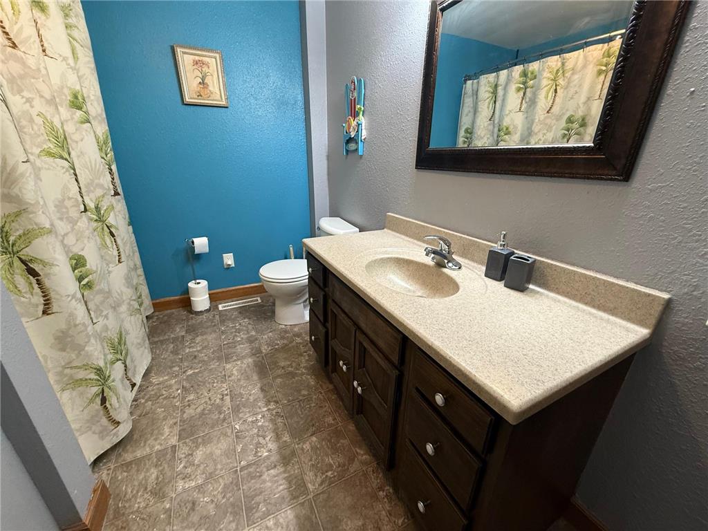 422 Arnold Avenue S Thief River Falls MN 56701 6808354 image17