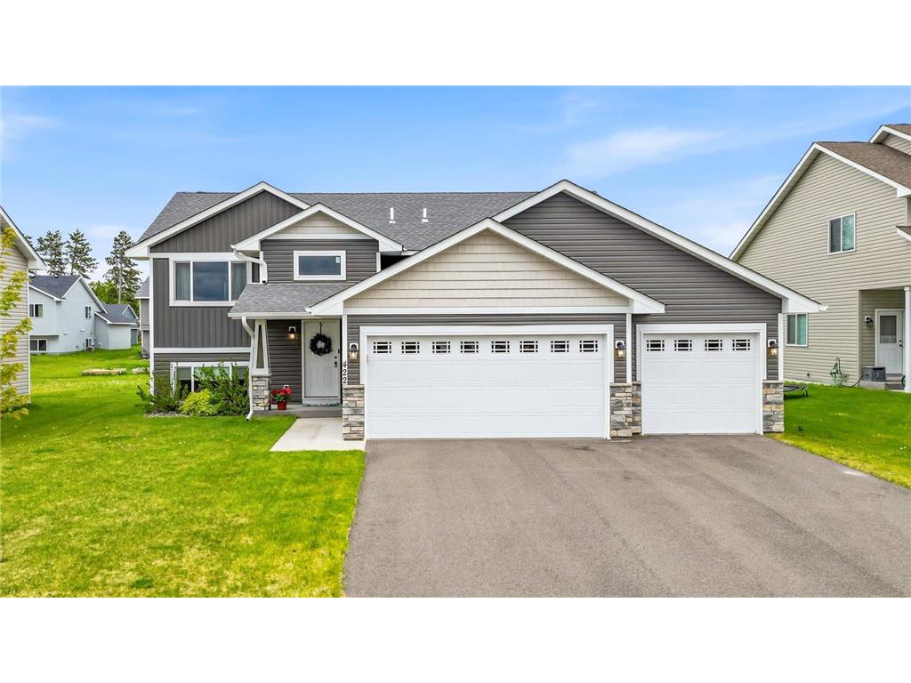 422 Bluebird Drive NW Isanti MN 55040 7073543 image1