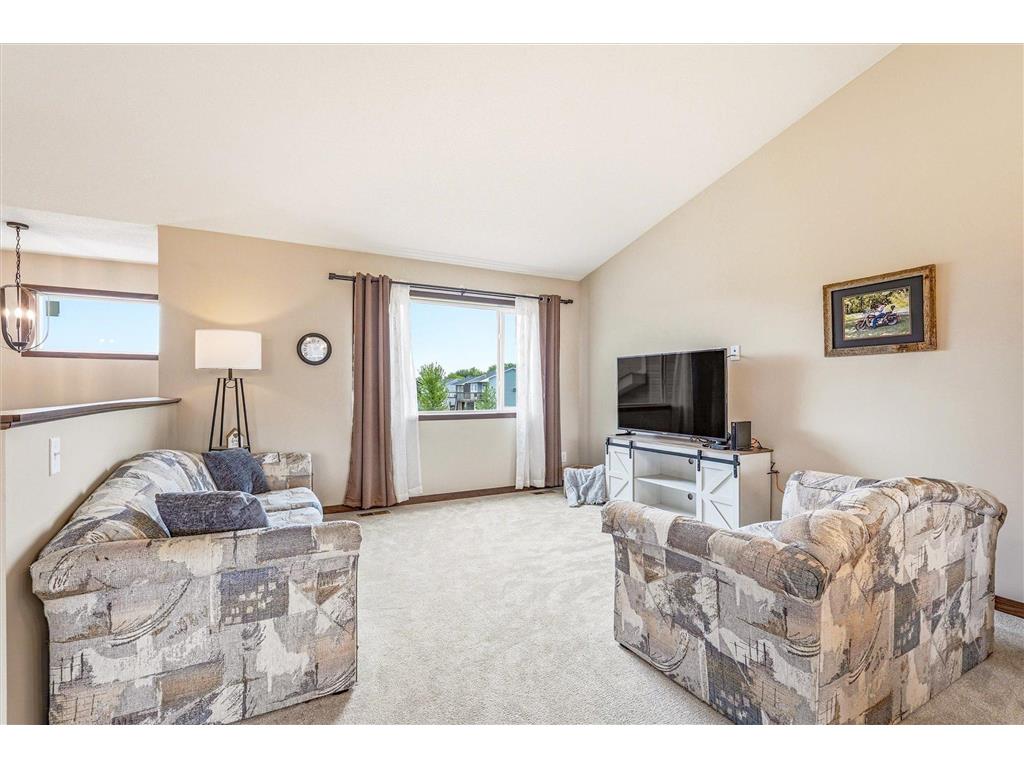 422 Bluebird Drive NW Isanti MN 55040 7073543 image6