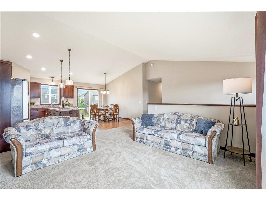 422 Bluebird Drive NW Isanti MN 55040 7073543 image9