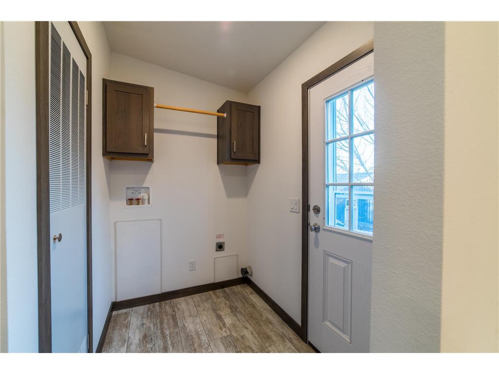 422 Court Avenue N Sandstone MN 55072 6816763 image16