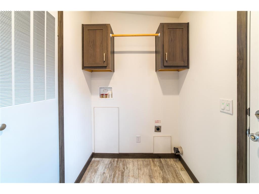 422 Court Avenue N Sandstone MN 55072 6816763 image17