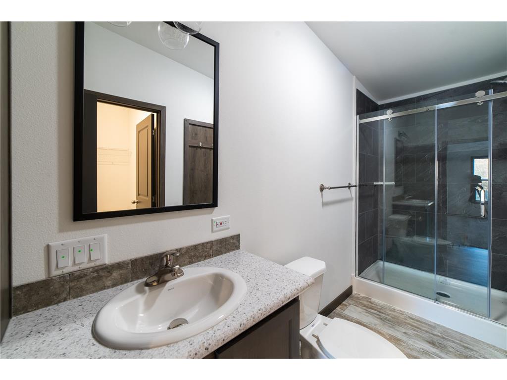 422 Court Avenue N Sandstone MN 55072 6816763 image27