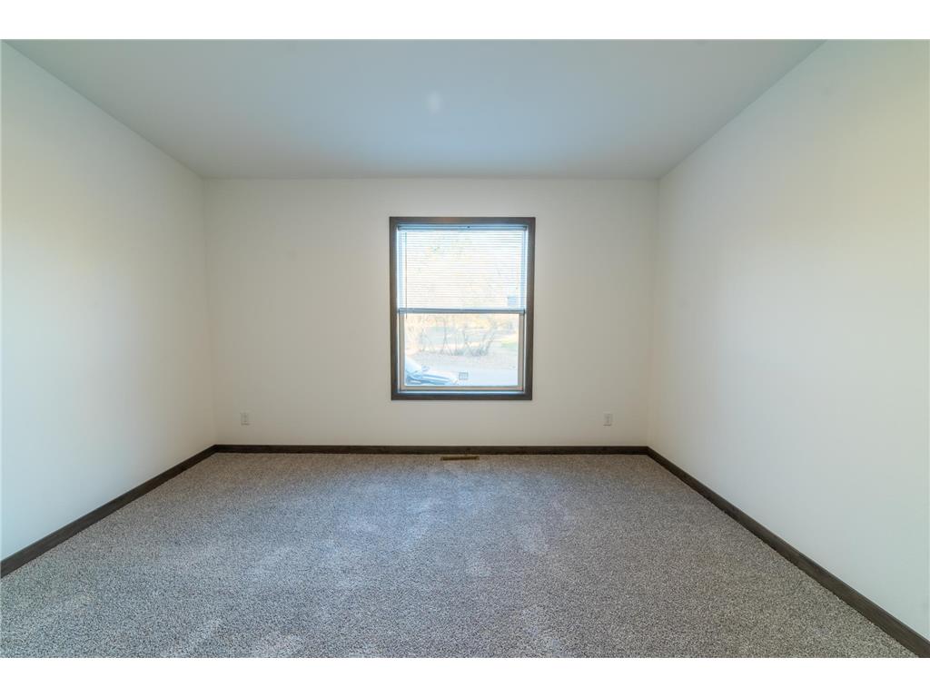 422 Court Avenue N Sandstone MN 55072 6816763 image32