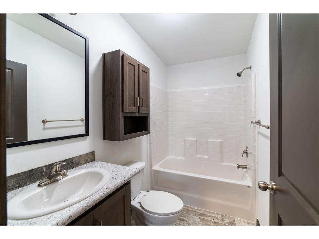 422 Court Avenue N Sandstone MN 55072 6816763 image37