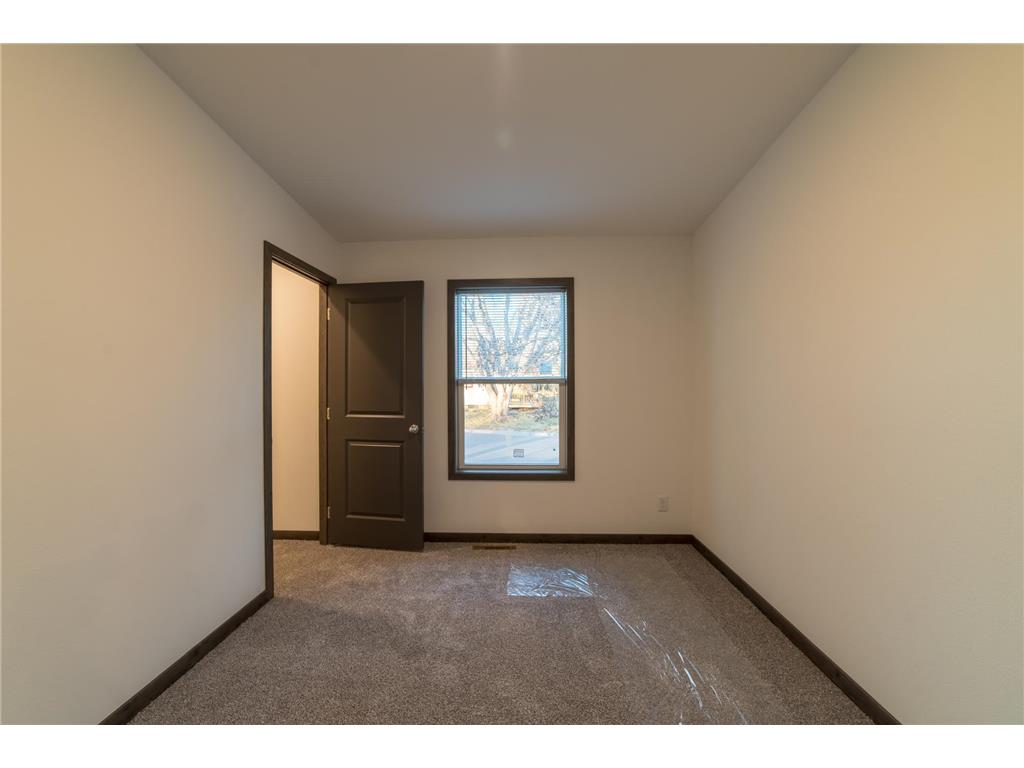 422 Court Avenue N Sandstone MN 55072 6816763 image40