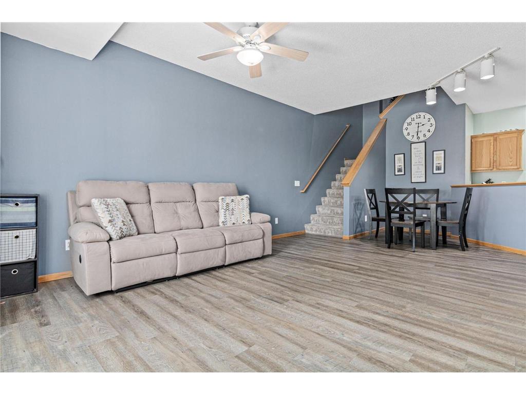 422 Hickory Lane N Oakdale MN 55128 7016965 image3