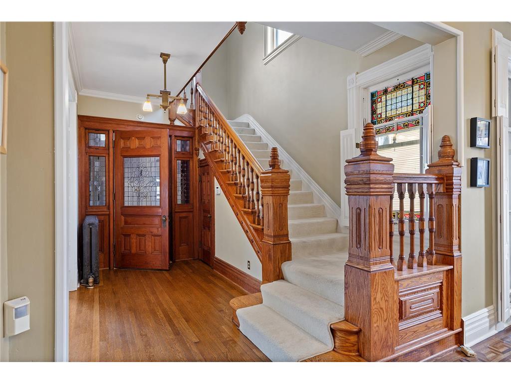 422 Laurel Avenue Saint Paul MN 55102 6777228 image9