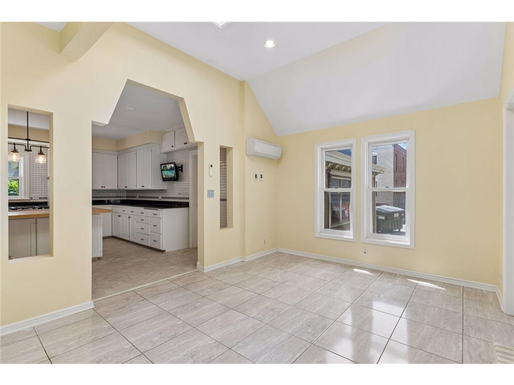 422 Laurel Avenue Saint Paul MN 55102 7106831 image38
