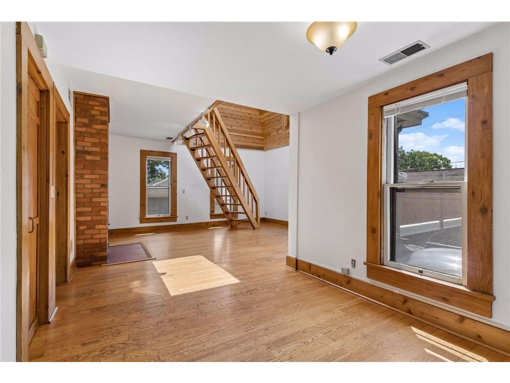 422 Laurel Avenue Saint Paul MN 55102 7106831 image57